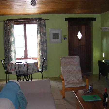 Сasa de vacaciones Mirathon